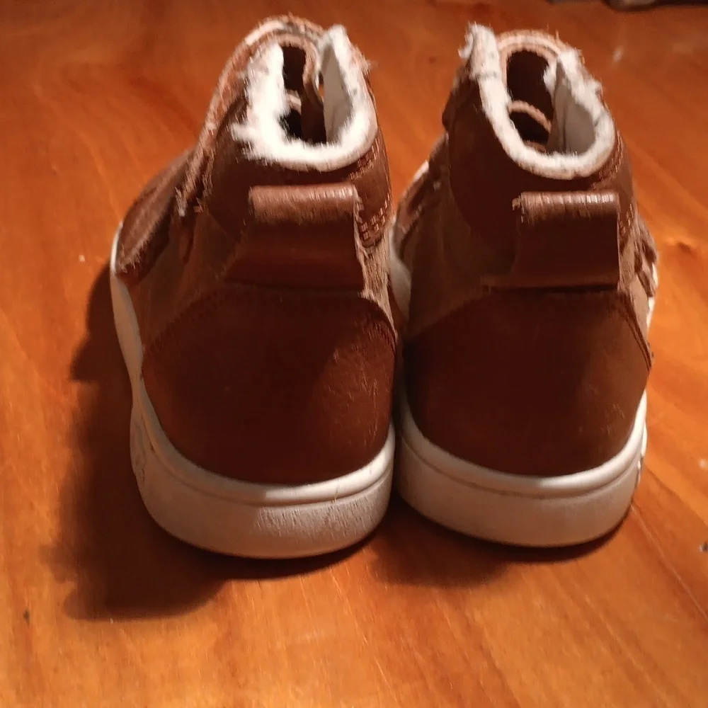 UGG Brown Leather Boots with Moccasin Stitching Toddler Size 8